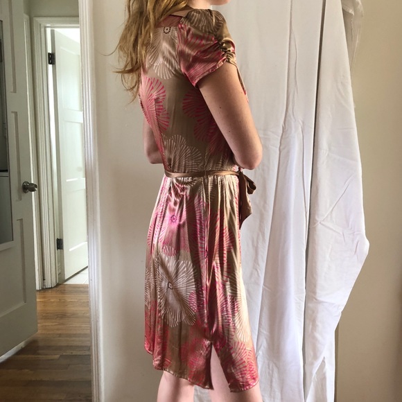 Silk button down, tie around wrap dress by Bebe - Picture 2 of 8